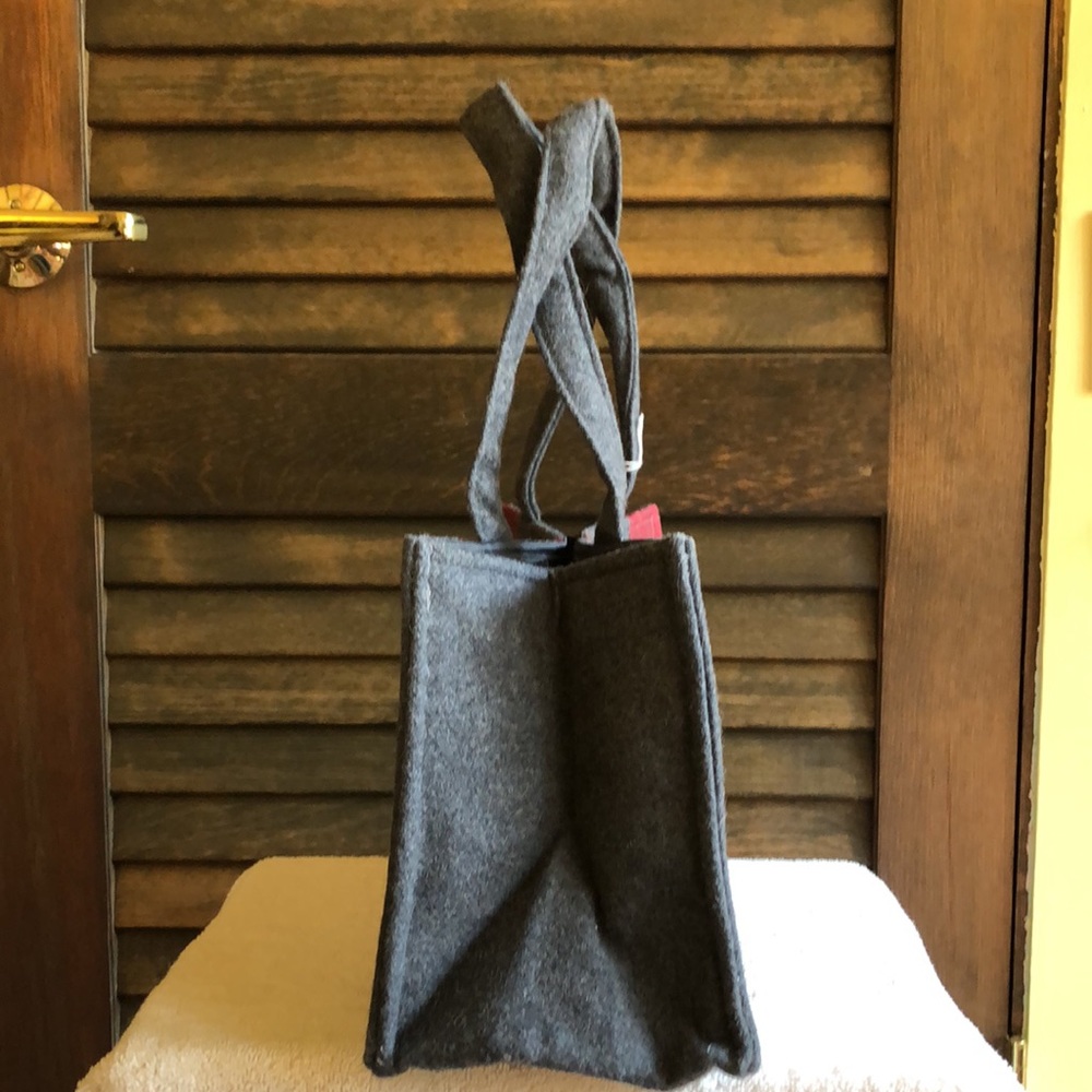 Shiraleah Gray and Red Shoulder Bag - Picture 2 of 11